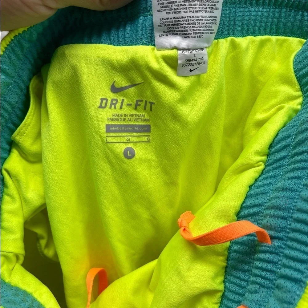 Nike Dri-Fit Active Shorts Lined Large Size - Picture 5 of 6